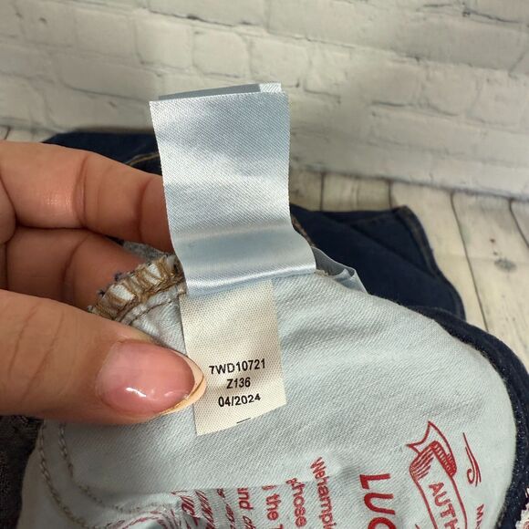 Lucky Brand Jeans Women Size 31 R Blue Sweet Mid Rise Boot Cut Dark Blue Western - Picture 7 of 16